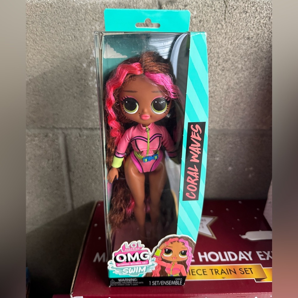 LOL OMG Surprise Coral Waves Doll
